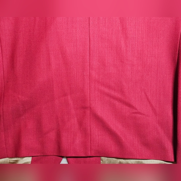 Hugo Boss Men's Holiday Red Sports Jacket Two button 44R Made in the USA. - Picture 9 of 11